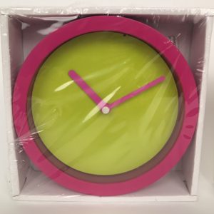 Neon klok roze met groene wijzerplaat