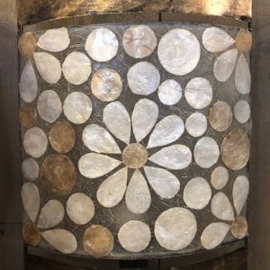 Schelpen wandlamp ±40cm handgemaakt van metaal, kunsthars & schelp- br