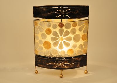 Capiz schelpenlamp, handgemaakte lamp uit Indonesië (bloempatroon) - Afbeelding 4