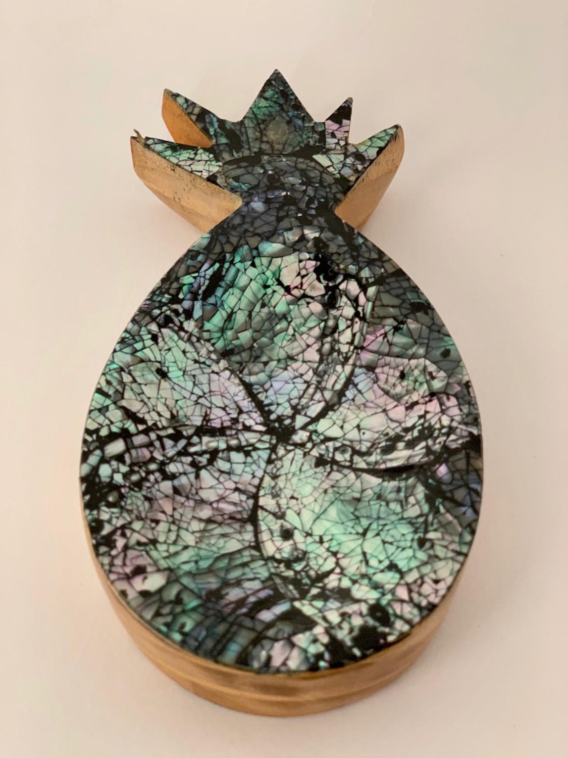 Ananas schaaltje zwart Abalone schelp + teak