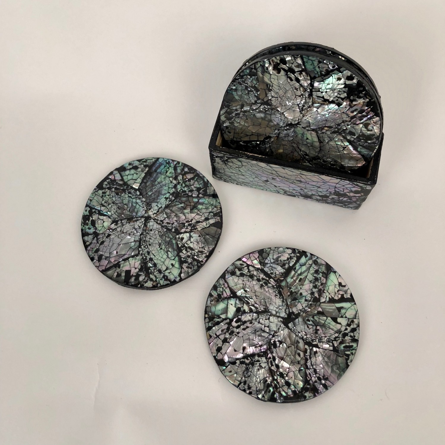 Onderzetters abalone schelp rond zwart 6x incl. houder - Afbeelding 3