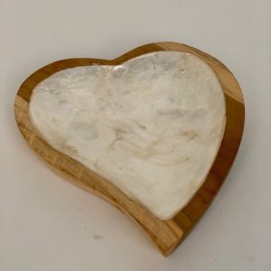 Schaaltje saus Hart naturel/wit teakhout/schelp ±12cm