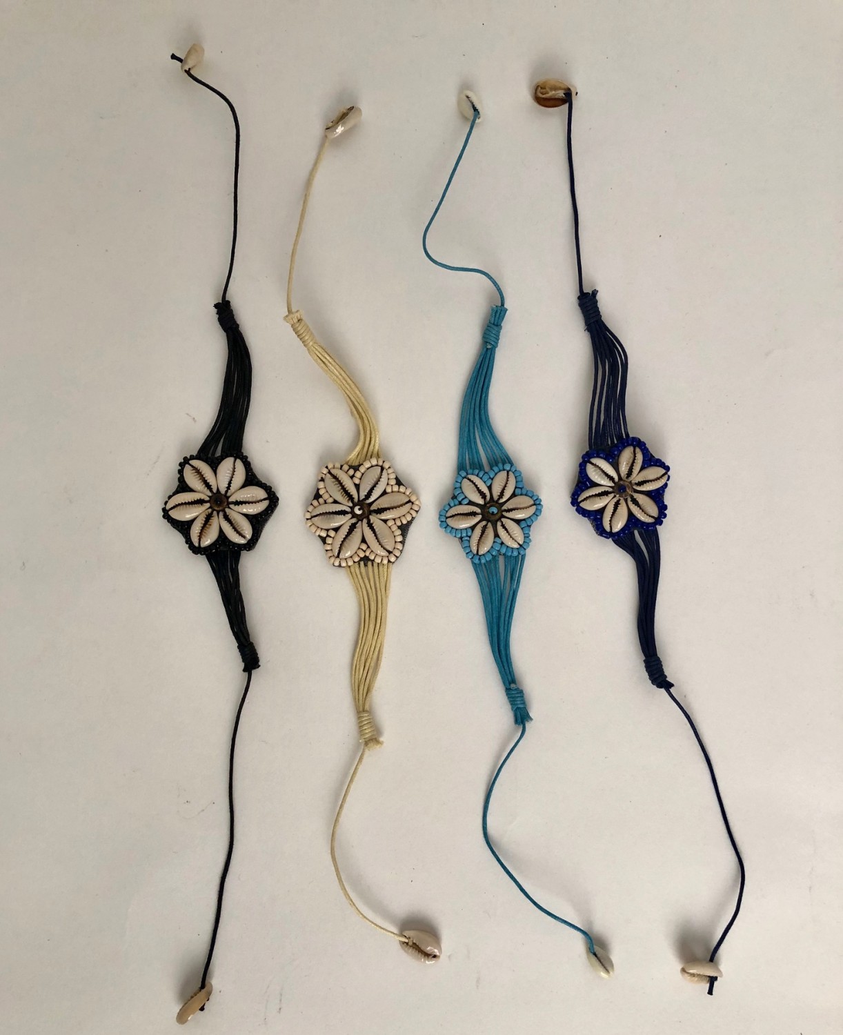 Schelpen armband wit