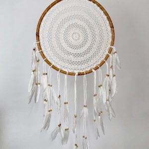 Dromenvanger in houten ring ±40cm zonder kleintjes wit