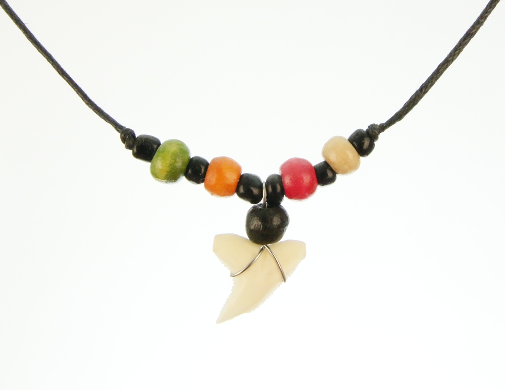 Haaientandketting- gekleurde kraaltjes HK0030