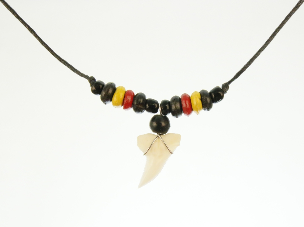 Haaientandketting- gekleurde kraaltjes HK0031