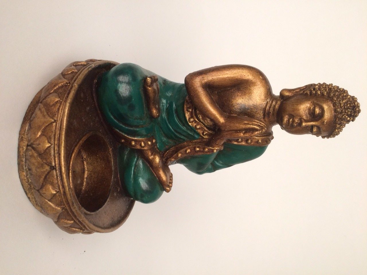 Biddend Buddha waxinelichtjeshouder rood - Afbeelding 4