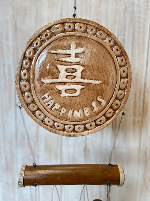 Bamboe brownwash windgong met houten schijf Happiness gecarved ±30cm - Afbeelding 2