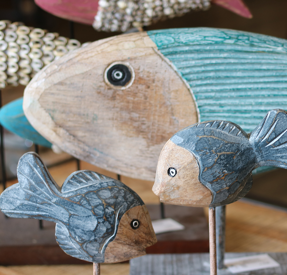 Houten vissen op voet (2) naturel/bluewash ±30x25cm - Afbeelding 2