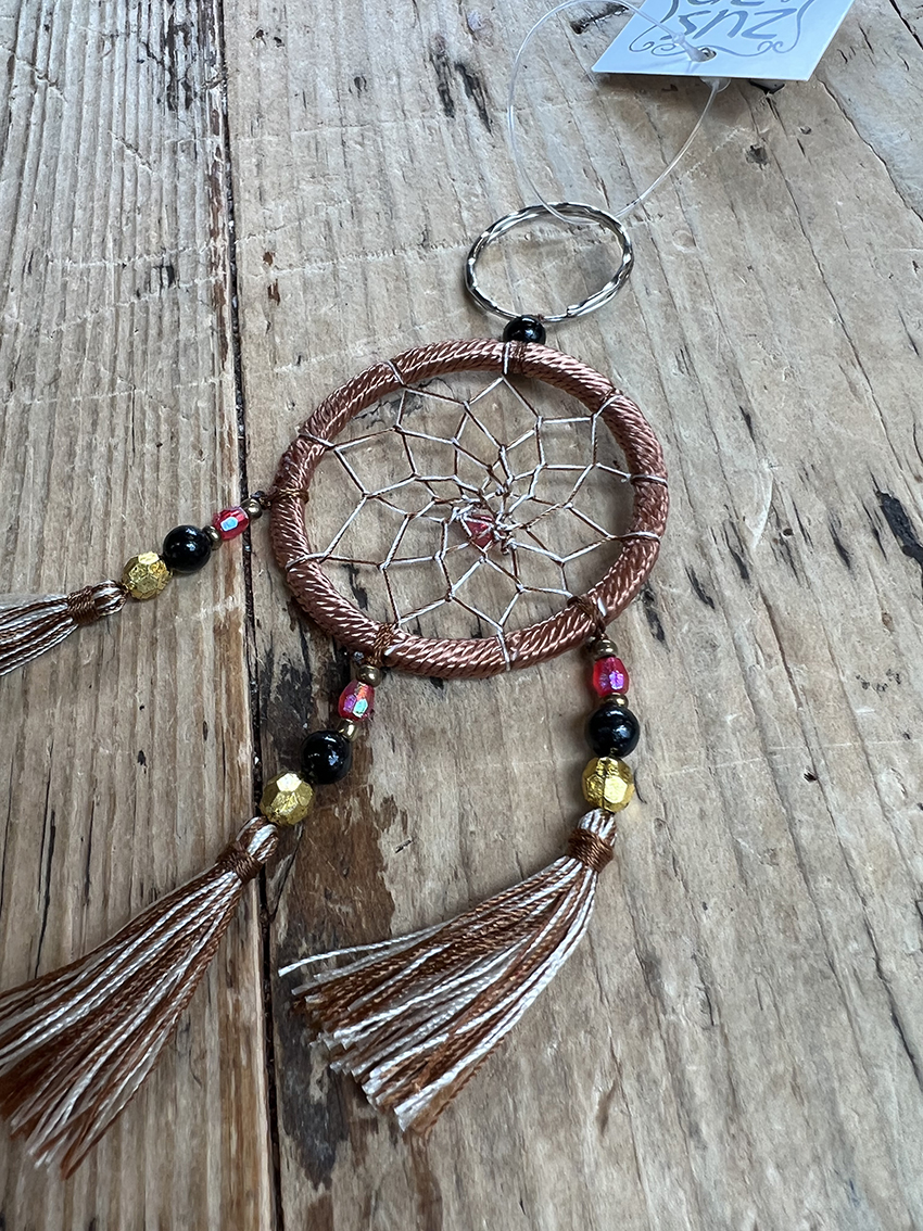 Dromenvanger sleutelhanger 5cm Bruin
