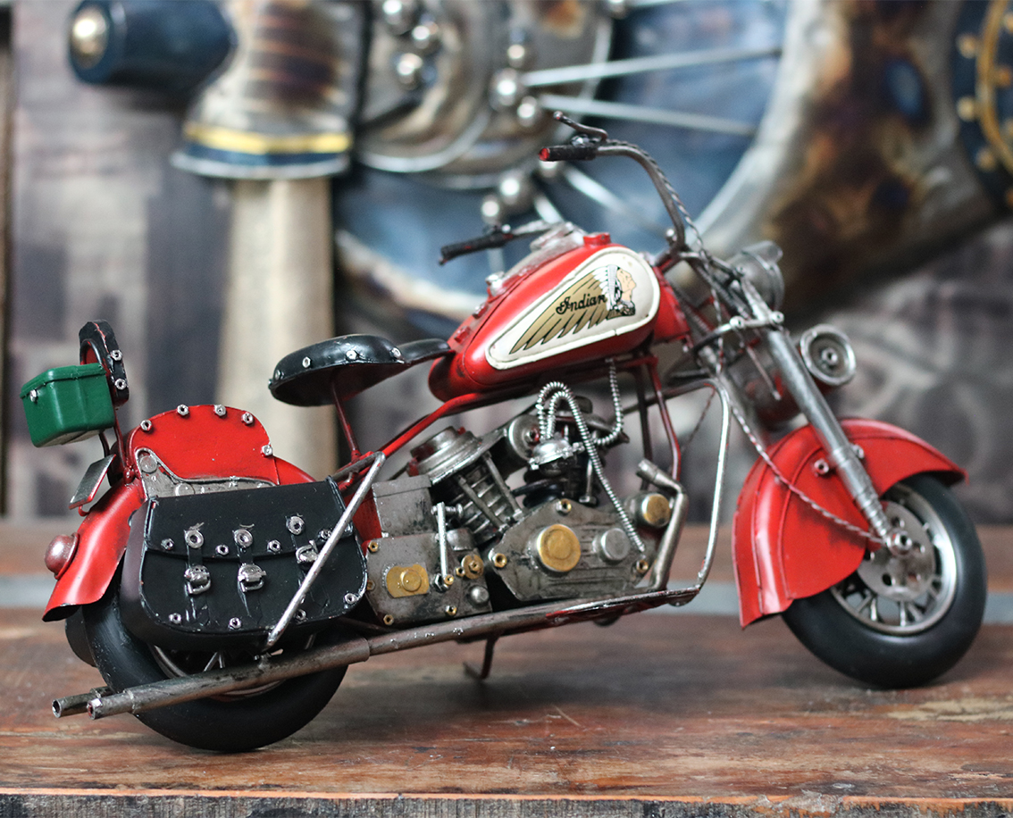 Metal Motor XL Rood 42 x 21 cm