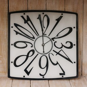 Vierkante klok wit-zwart (49)