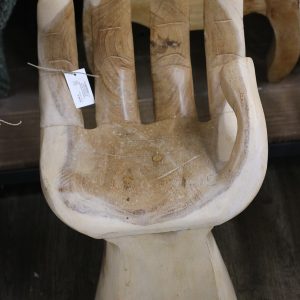 Houten handstoel Indonesisch handwerk