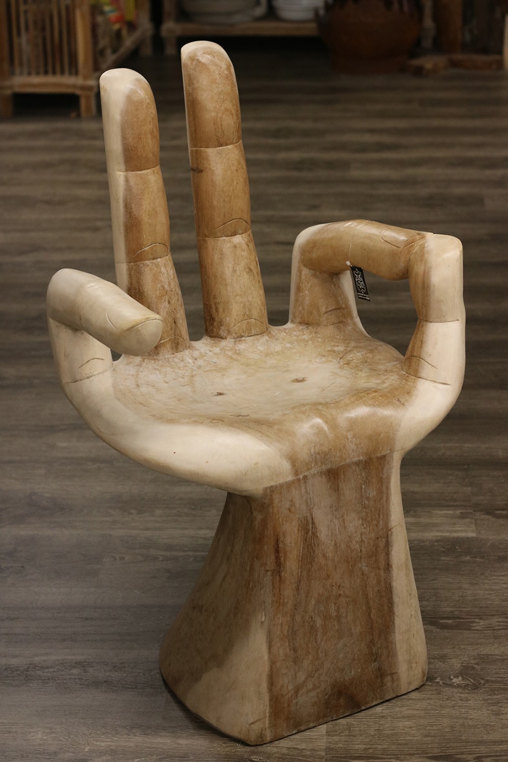 Handstoel Indonesisch handw - rechts  ± 52x90x40cm (bxhxd)