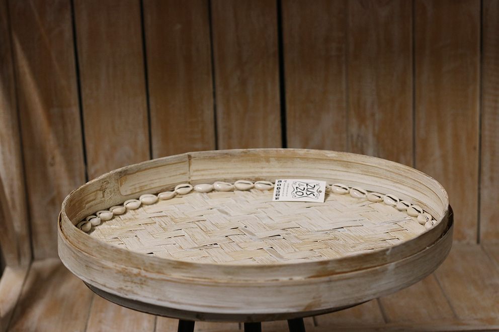 Bamboeschaal rond met schelp ±40cm whitewash