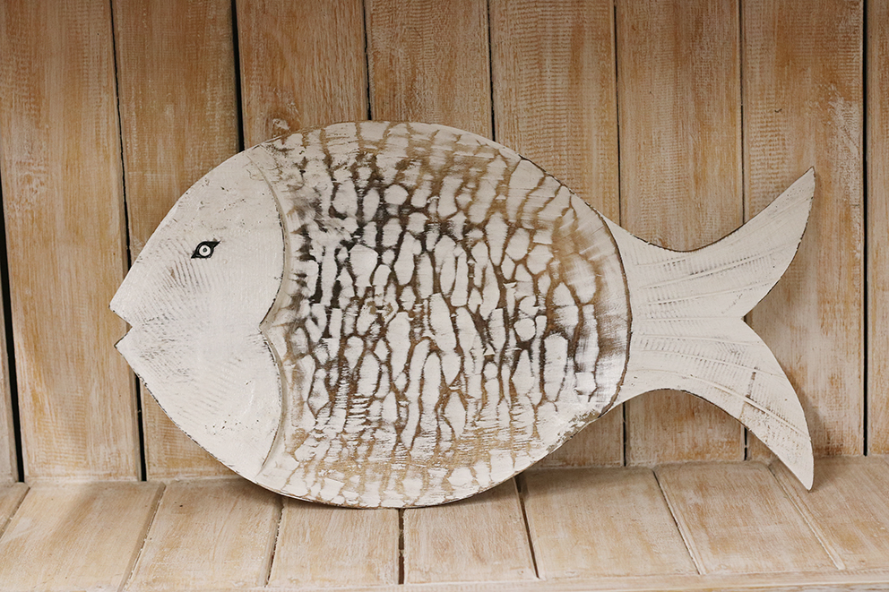 Houten bord in vorm van vis whitewash ±50cm curved