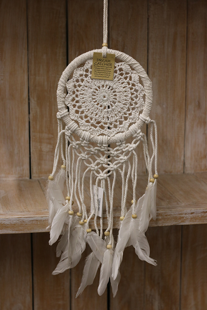 Dromenvanger gehaakt + macramé 16cm wit