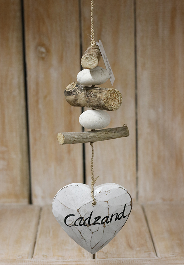 Hanger houten hart drijfhout + steen Cadzand