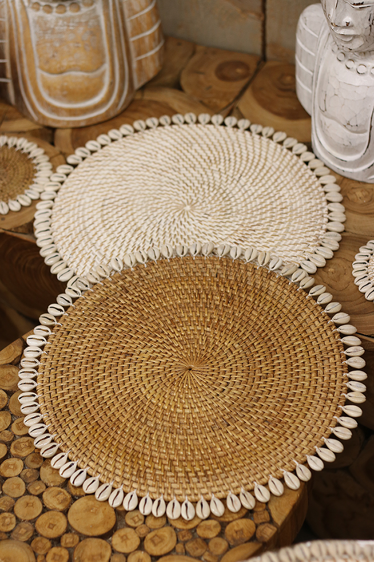 Placemat rotan met schelp 2 ass. 30cm - Afbeelding 2