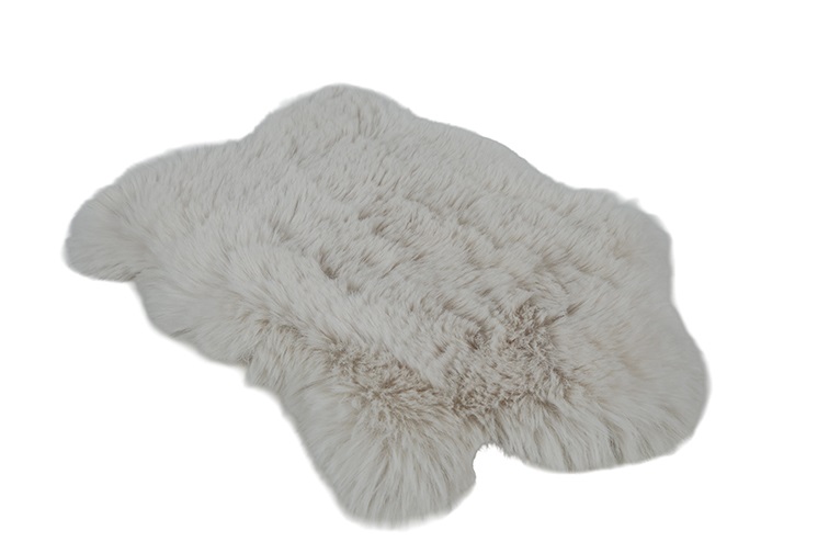Kunst vacht Rova beige-45x30x2CM